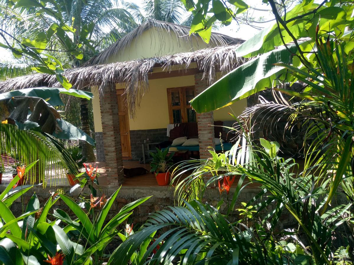 Orchard Fruit Farm Bungalow Фу Куок Екстериор снимка