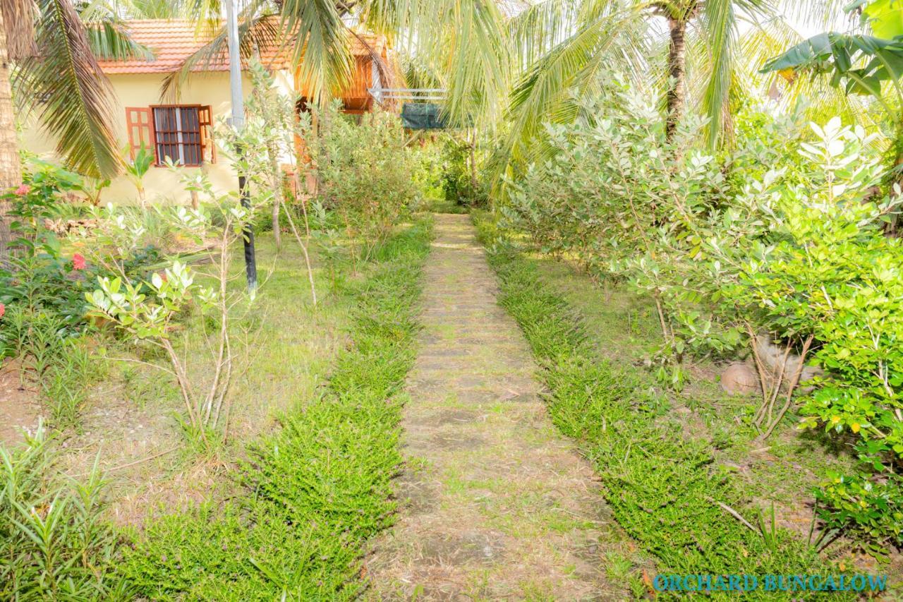 Orchard Fruit Farm Bungalow Фу Куок Екстериор снимка